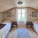 Semesterbostad 3 Bedroom Lovely In