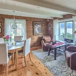 Semesterbostad 3 Bedroom Lovely In Valen (Hordaland)