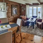 Semesterbostad 3 Bedroom Lovely In