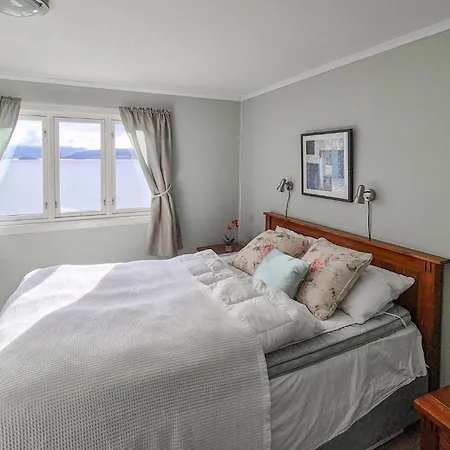 3 Bedroom Lovely In