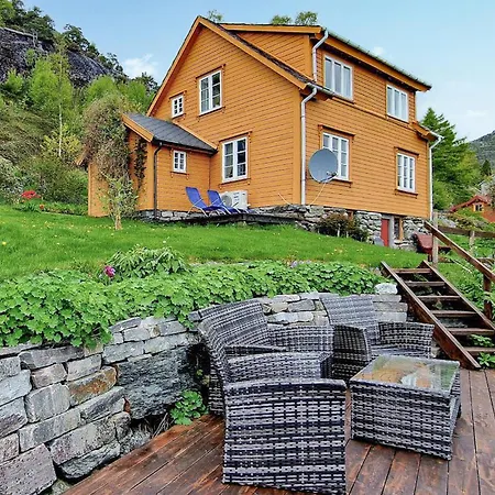 3 Bedroom Lovely In Holiday home *